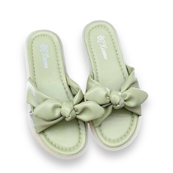 ROMWE Shoes - LEATHER CRISS CROSS KNOT SLIDE SANDALS · SIZE 9 · NWOT